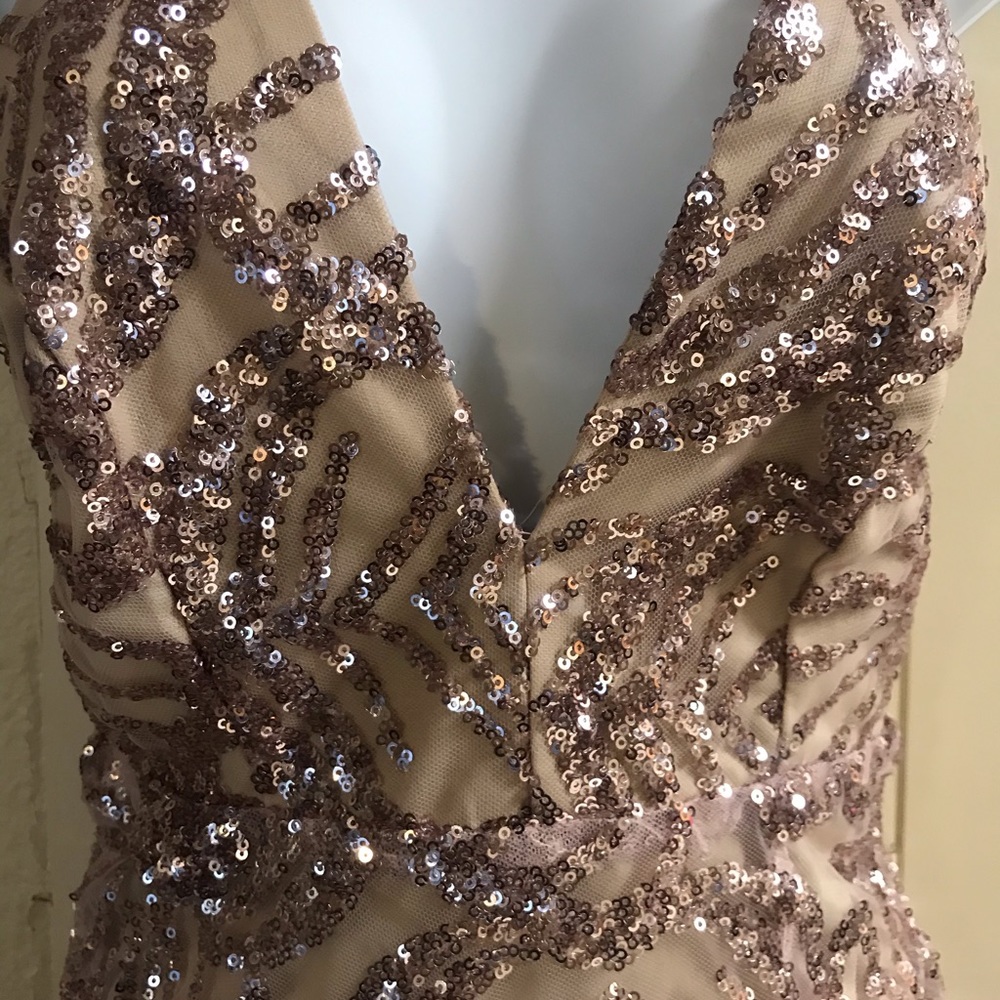 Sequin Dress With Split Size Small - image 4